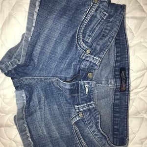 Levi Jean Shorts